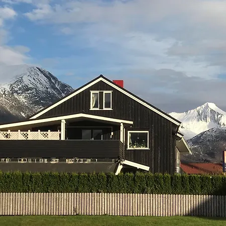 Villa Andalsnes *
