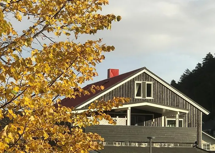 Villa Andalsnes Bed & Breakfast