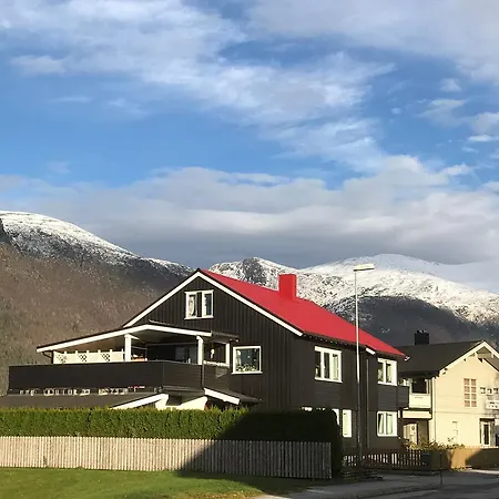 Villa Andalsnes Oda ve Kahvaltı